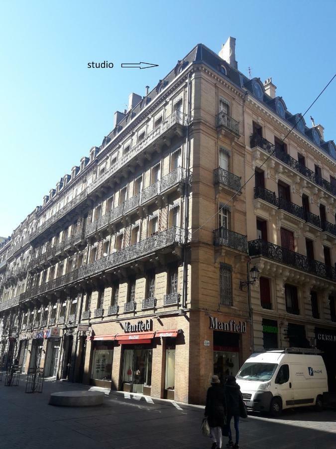 Studio Typique Toulousain Capitole ตูลูส ภายนอก รูปภาพ